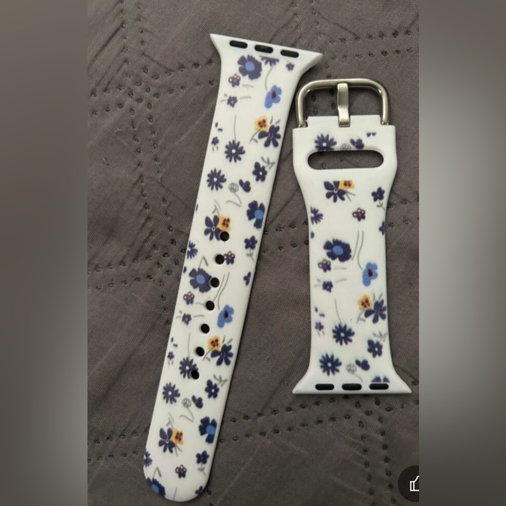 SOLD NEW WATCH BAND WHITE FLORAL PRINT SIZE 48 x 40Mm NEVER USED - Picture 3 of 7